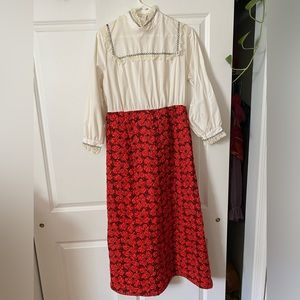 1970s True Vintage Robeville Quilted Maxi Dress- Medium